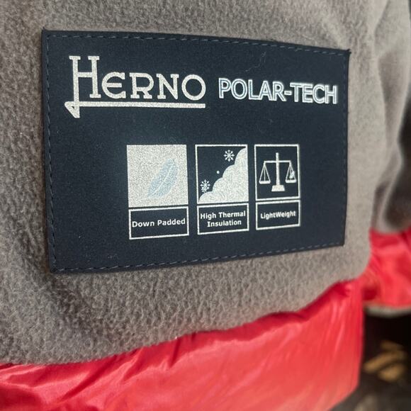 HERNO red down‎ short puffer - Picture 12 of 14